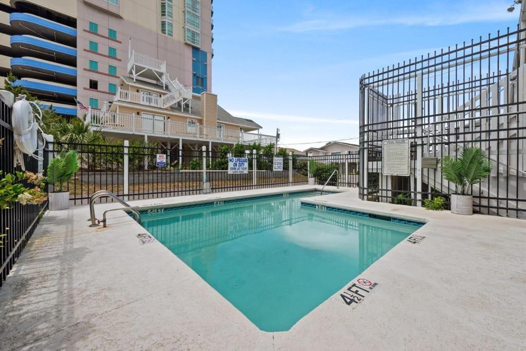 דירות מירטל ביץ' 1Br With Pool Parking Pets Next To Beach 6 מראה חיצוני תמונה